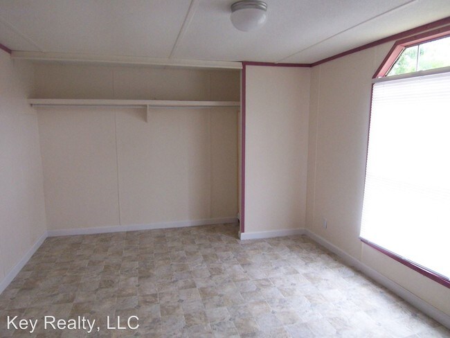 Building Photo - 1630 England Dr