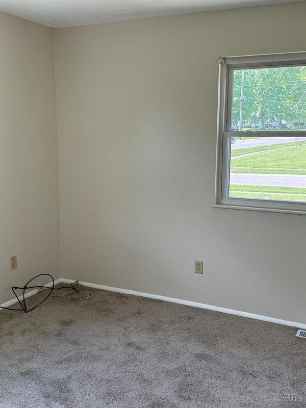 Building Photo - 9358 Bluegate Dr