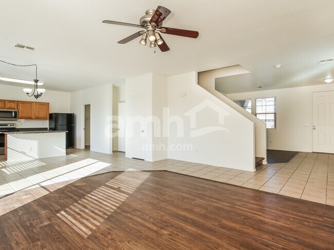 Foto del edificio - 3213 W Apollo Rd