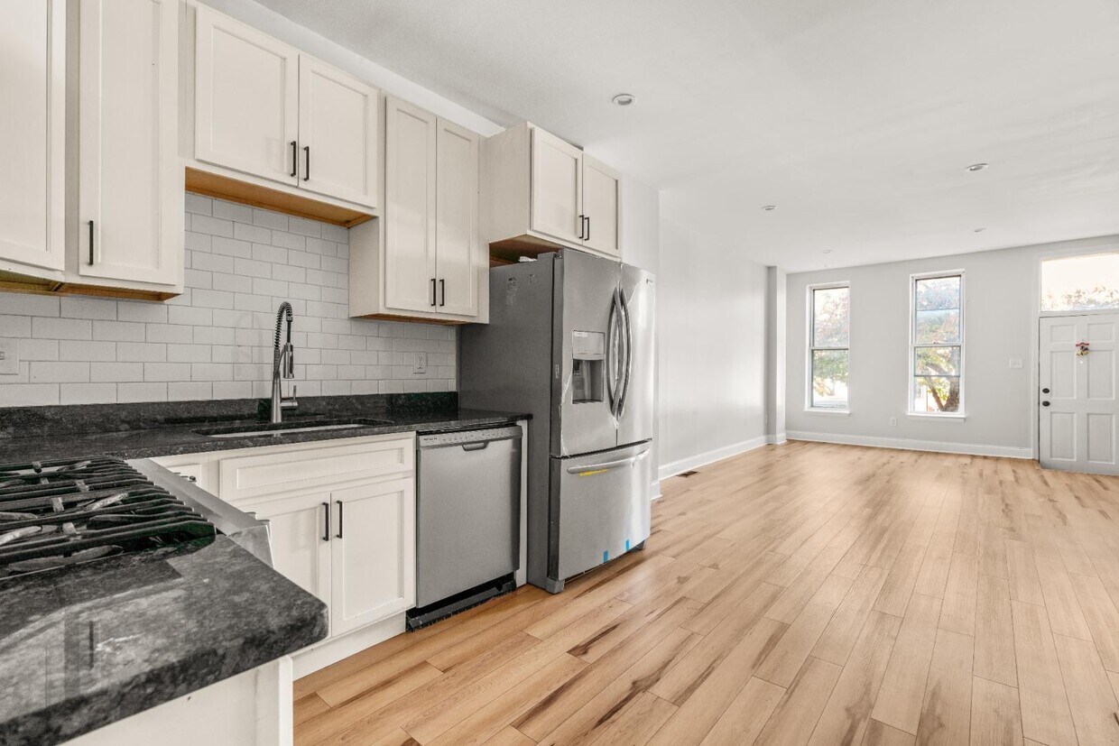 Foto principal - 419 N Collington Ave