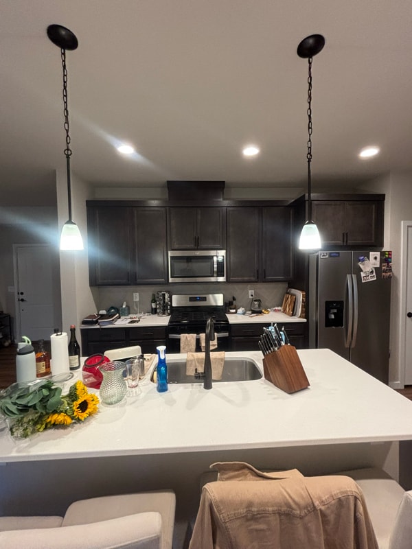 Foto del edificio - 351 Blanket Flower St