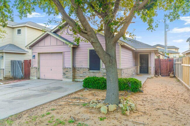 Foto del edificio - 14119 Fawn Dr