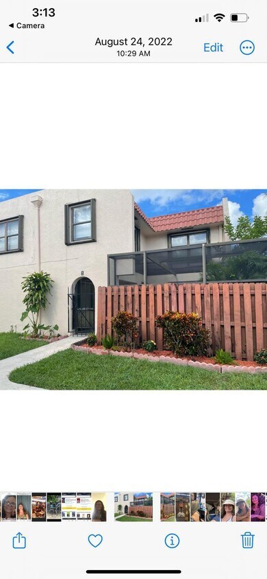 Building Photo - 6322 Seven Springs Blvd