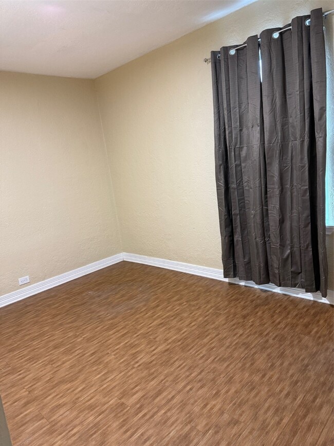 Building Photo - 5106 Jackson St