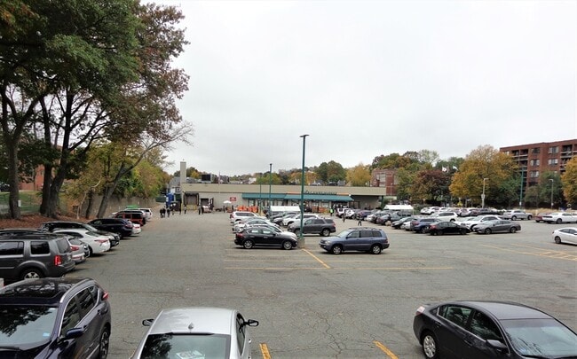 Building Photo - 313 Allston St