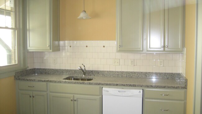 Foto del edificio - 2704 N Prospect Ave