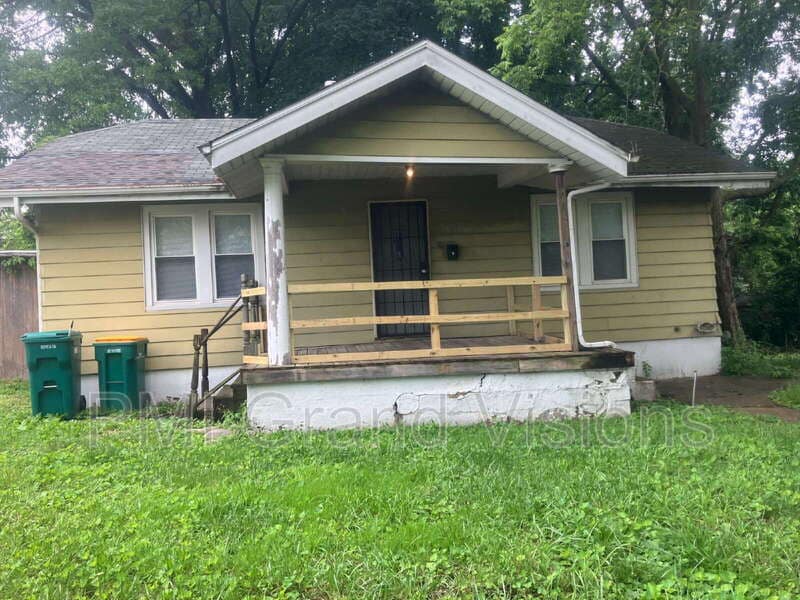 Primary Photo - 1130 N Dunham St