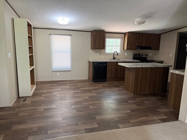 Cocina - 380 Pine Tree Loop