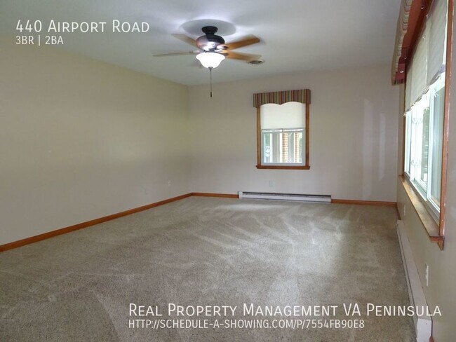 Foto del edificio - 3 bedroom 2 Bath Ranch Duplex for Rent in ...