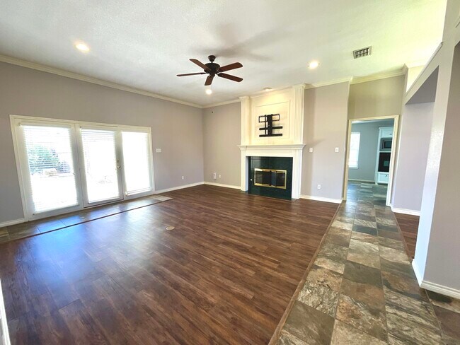 Foto del edificio - 209 Sooner St