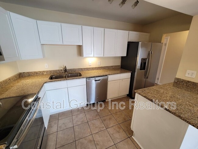 Building Photo - 2239 Windom Pl