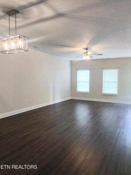Foto del edificio - 147 Hatleyberry St