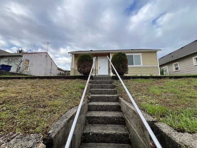 Foto del edificio - Approved Application-Two Bedroom Charmer i...