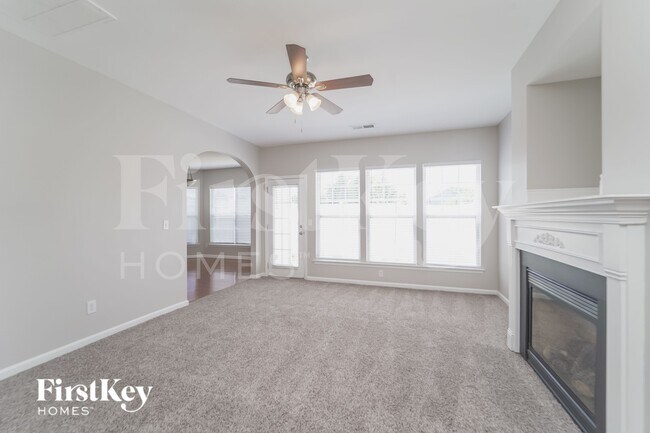 Foto del edificio - 9508 Long Hill Dr