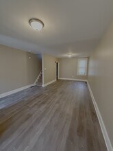 Building Photo - 304 Porter St