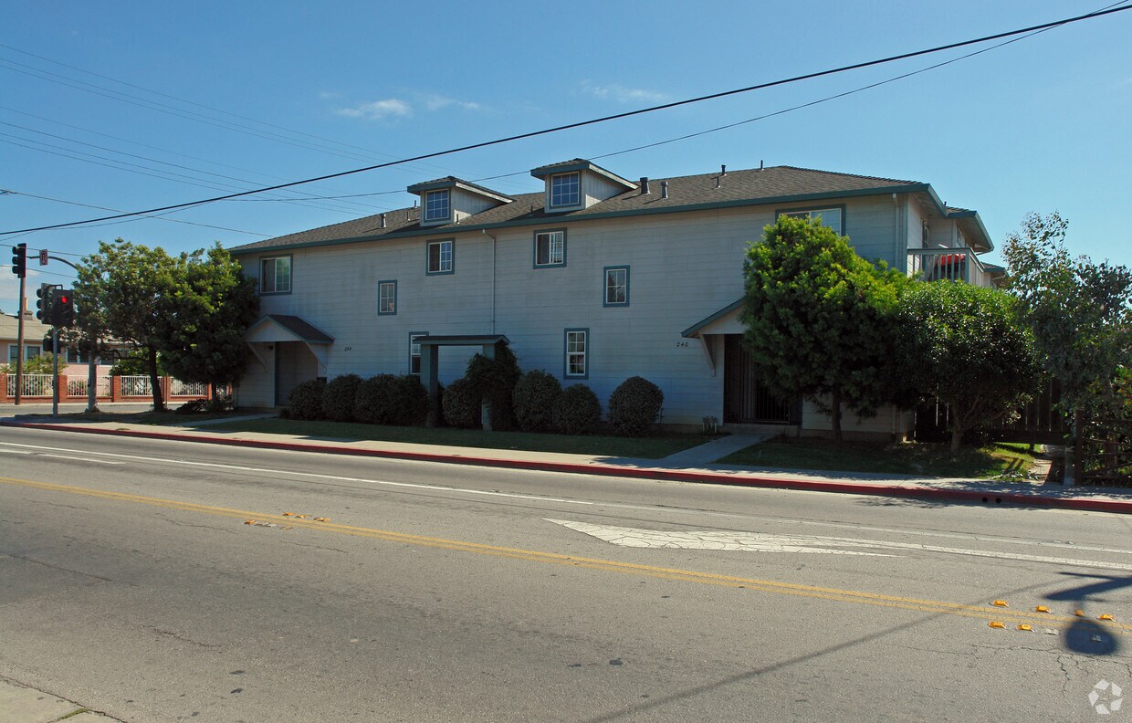 Foto del edificio - 240-244 Riverside Dr