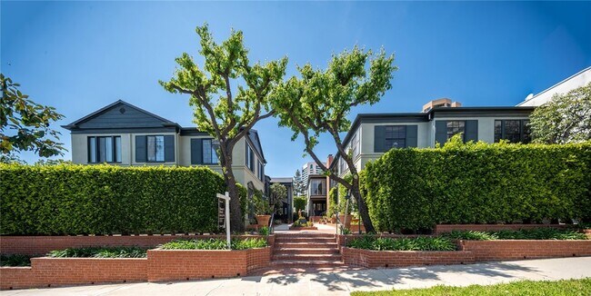 Foto del edificio - 1241 S Beverly Glen Blvd