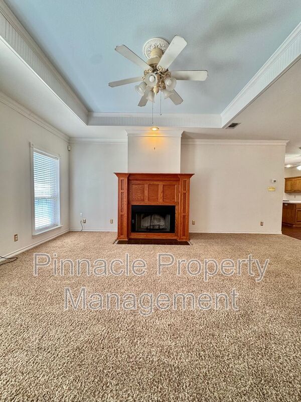 Building Photo - 1 Southridge Dr