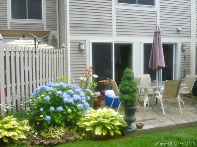 Building Photo - 38 Strathmore Ln
