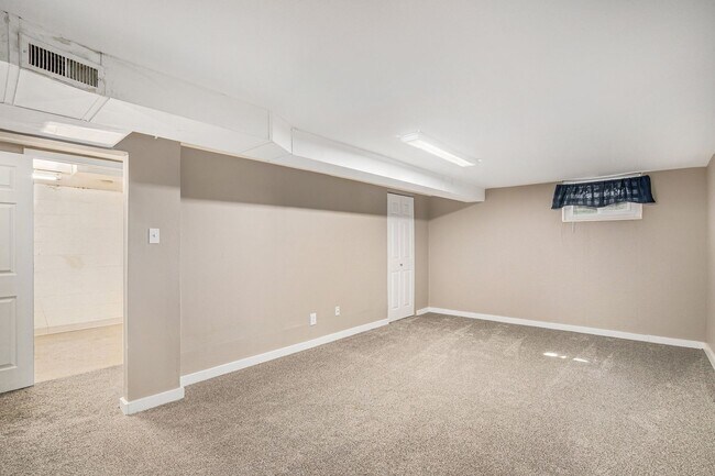 Foto del edificio - Spacious 3 Bed 1 Bath in the heart of Sout...