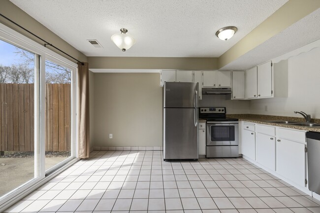 Building Photo - 9350 176th St W