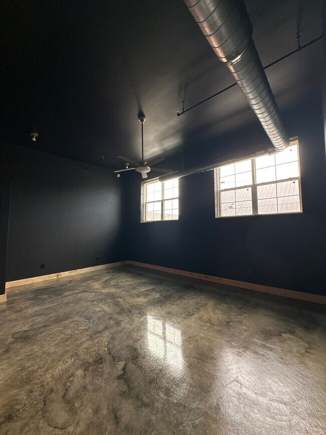 Building Photo - 2 bedroom/1 bathroom NEW LUXURY apartment in Red Lion, PA