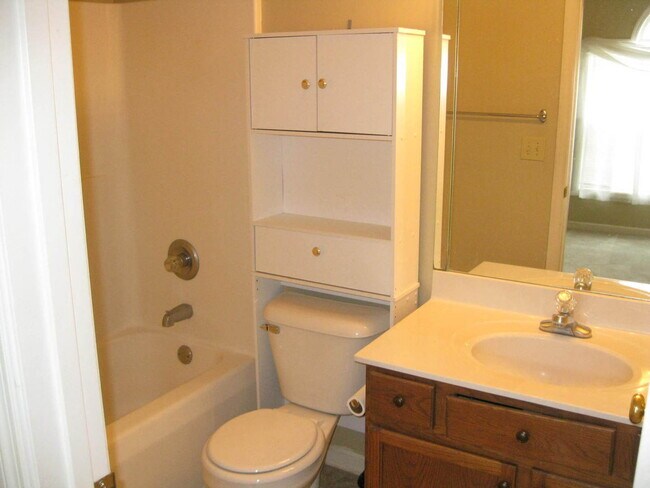 Foto del edificio - Ranch in Timber Creek. 3 Bedrooms. Fenced.      20260805