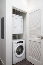 In-Unit Washer/Dryer - Ice House Midtown