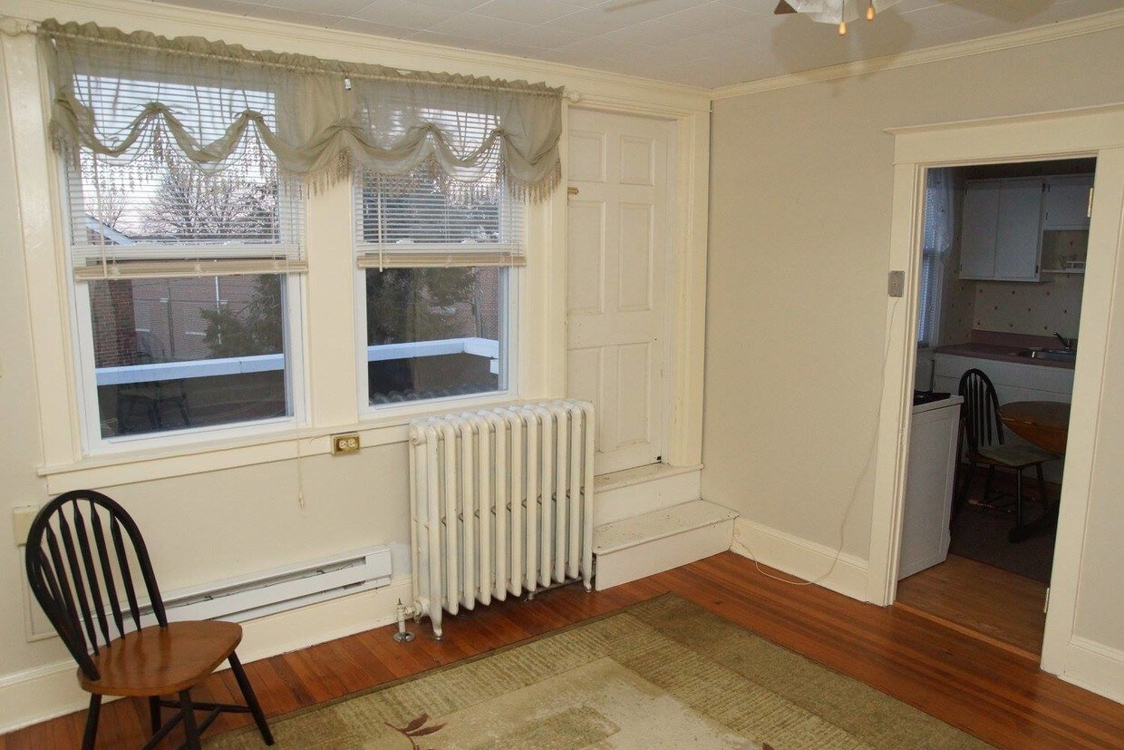 Primary Photo - 1601 Maryland Ave
