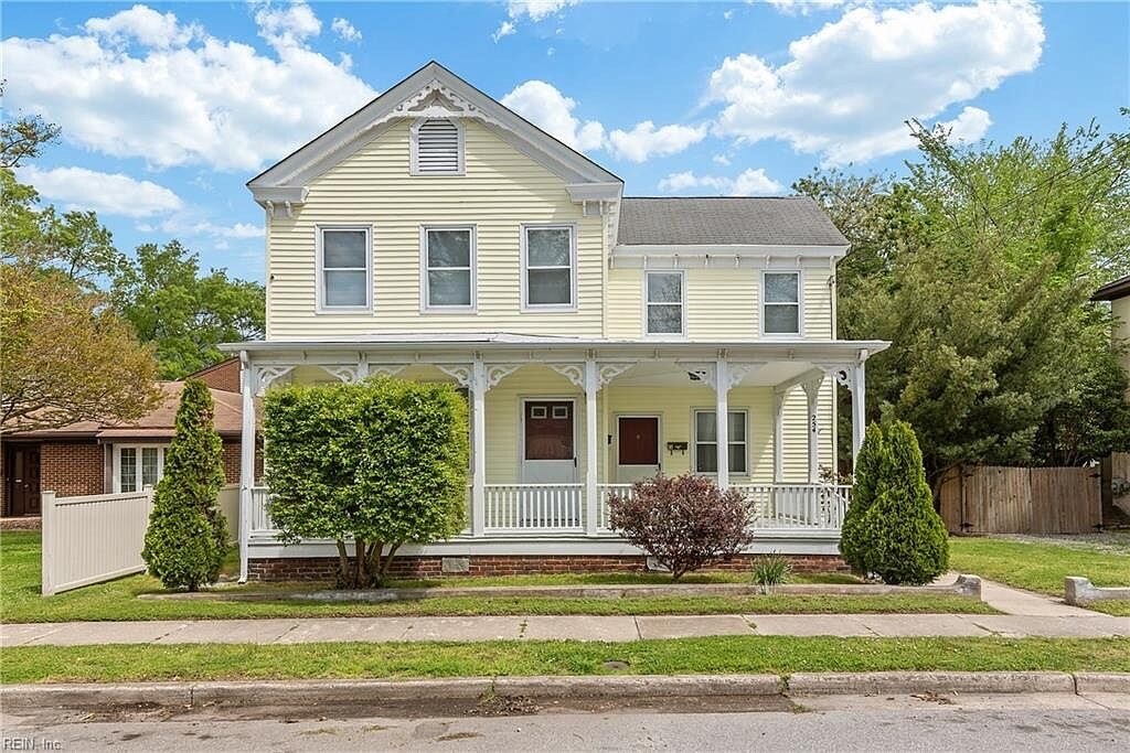 2541 Chapel St Unit 1, Hampton, VA 23669 Apartments in Hampton, VA