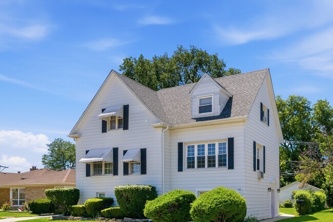 Foto del edificio - 7314 N Crawford Ave
