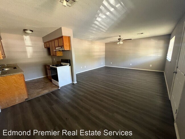 Building Photo - 3 br, 2 bath House - 1803 E Edwards