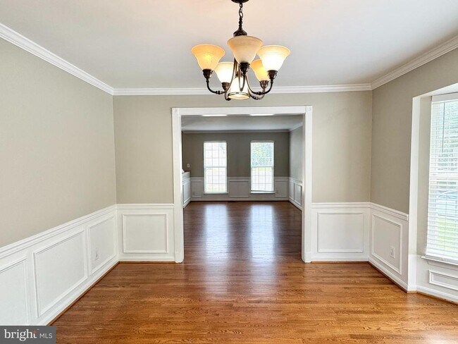 Foto del edificio - 16 Westchester Ct