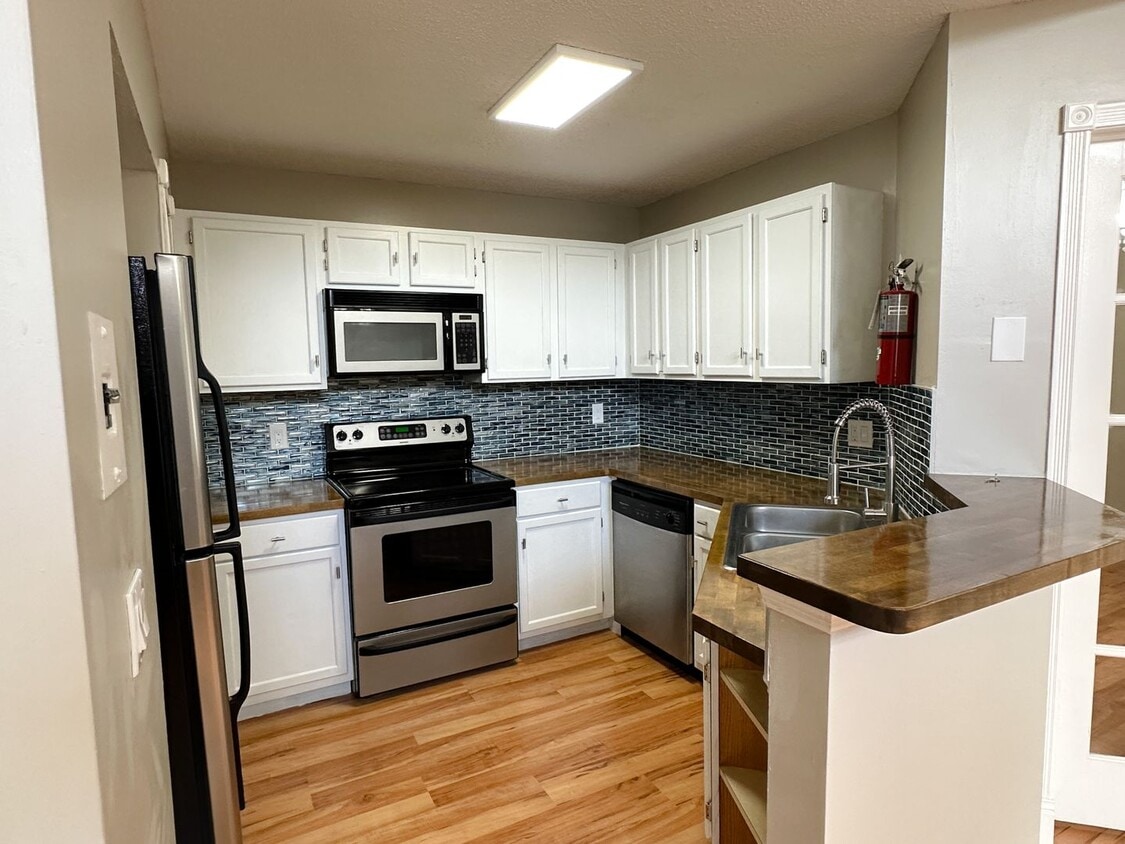 Hidden Village - 951 BBC 203 - Hidden Village - 951 BBC 203