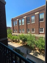 Building Photo - 201 Arno St NE