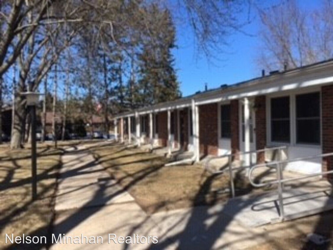 419 Manor Dr, Suring, WI 54174 Room for Rent in Suring, WI