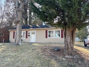 Building Photo - 207 Erwin St