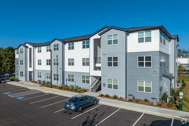 Building Photo - Allora Gainesville