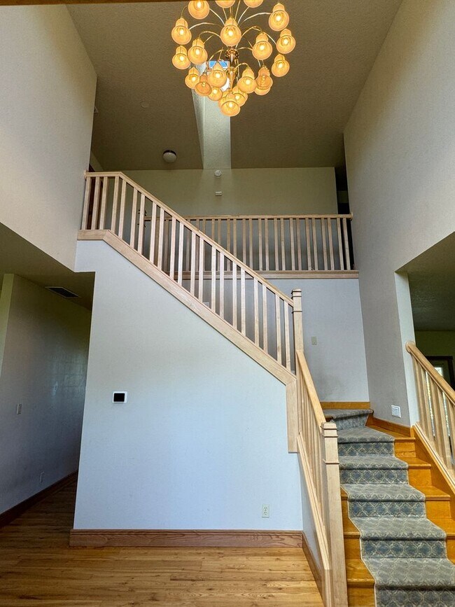 Foto del edificio - Make this beautiful country home yours! Our home is available for immediate rent.