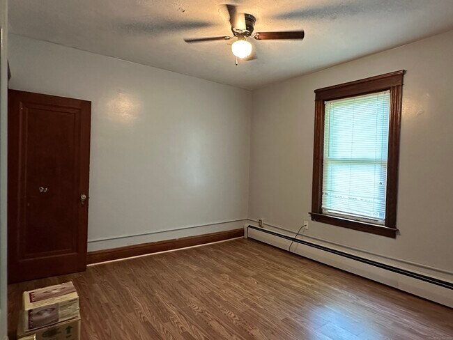 Foto del edificio - 8 Leander St