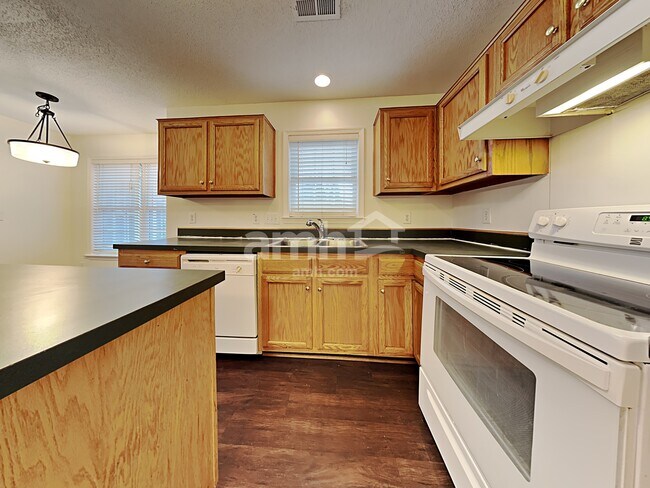 Foto del edificio - 3658 Canopy Oak Ct