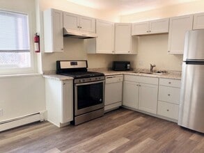 Building Photo - 1555 Latouche St