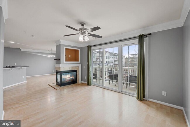 Foto del edificio - 46966 Courtyard Sq