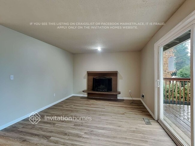 Building Photo - 1510 155th St E