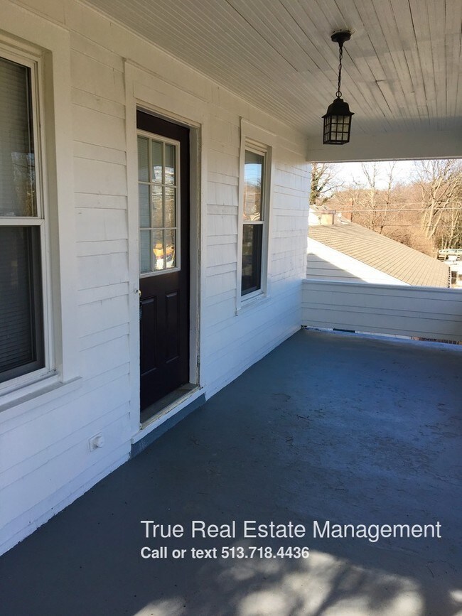 Building Photo - 493 Pedretti Ave