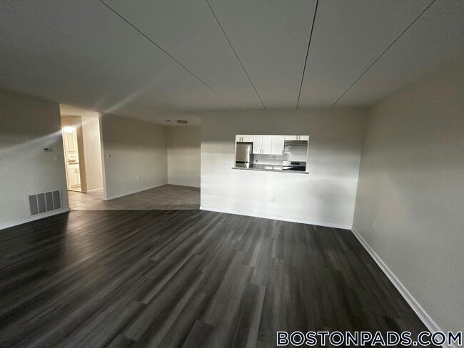 Foto del edificio - 51 Hill Rd