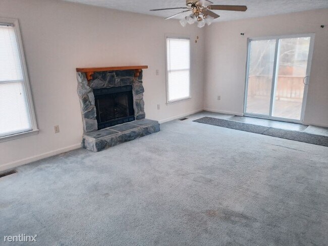 Building Photo - 3 br, 2.5 bath House - 106 S Ridge Lane