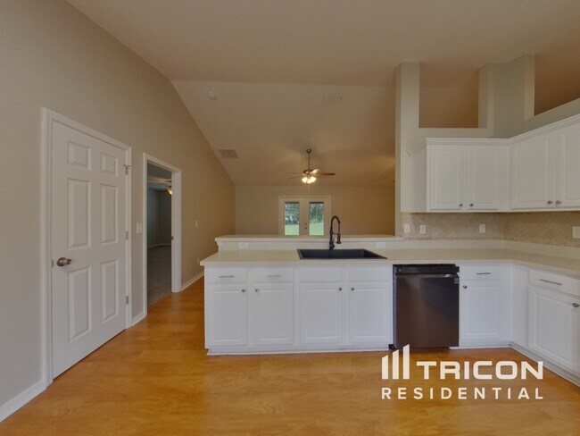 Foto del edificio - 537 Gentle Breeze Drive Minneola FL