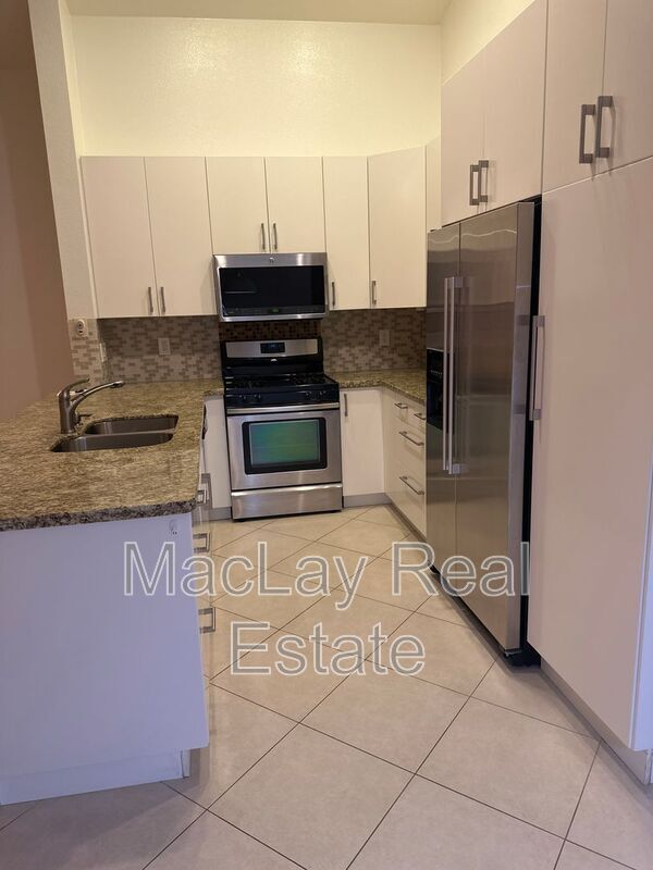 Foto del edificio - 9005 E Copper Valley Ln