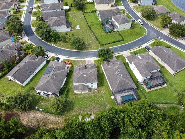 Building Photo - 729 Brookeshire Dr